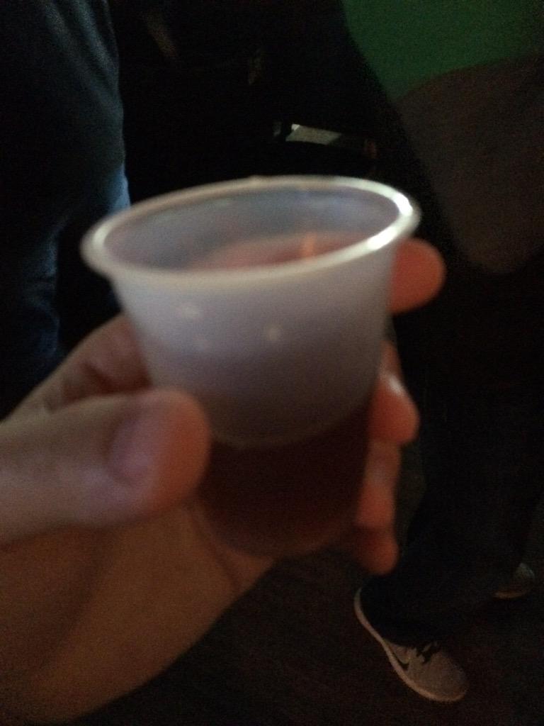 Dany1013's tweet photo. Cheers. Hot Nut at Tony's! #ohiouniversity ouhomecoming15 http://t.co/LVMItiNfdw