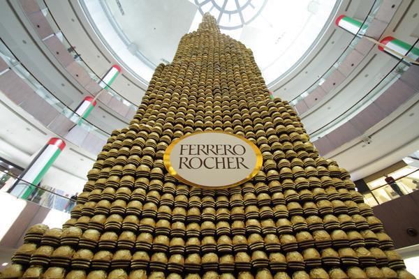 Nikgaturro's tweet photo. Viste cuando te comes un chocolatito y seguís con otro.... Y otro??? http://t.co/MlX6mLU6TD