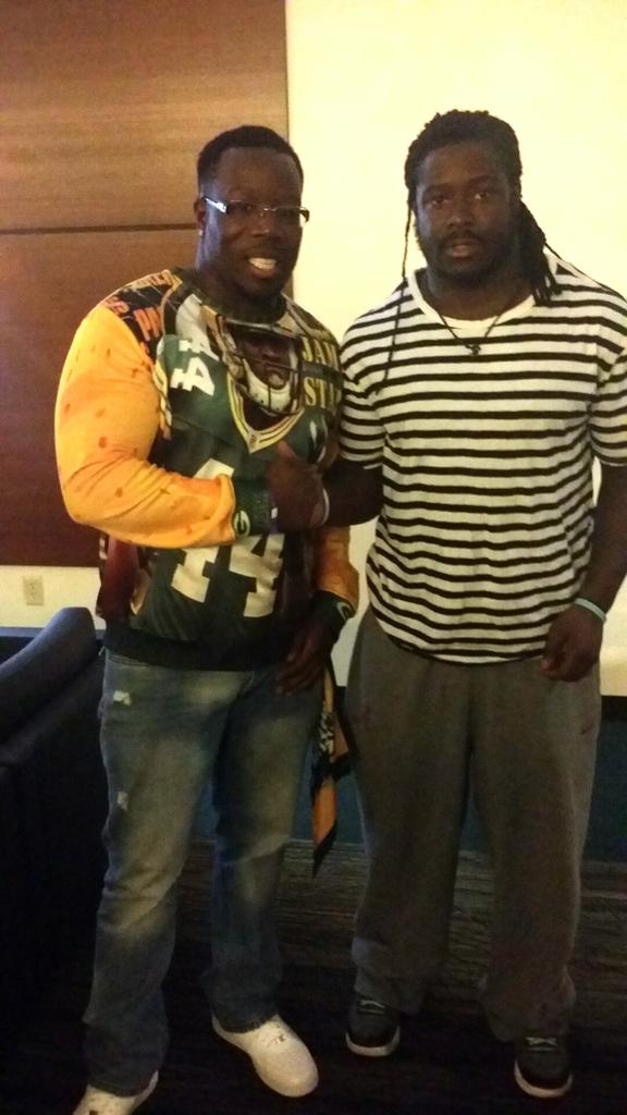 ENVIME03's tweet image. Me and the boy @Lil_Eazy_Ana_42  After the Seahawks game. My Cuzzo @James44Starks  Did His Thing That Game!