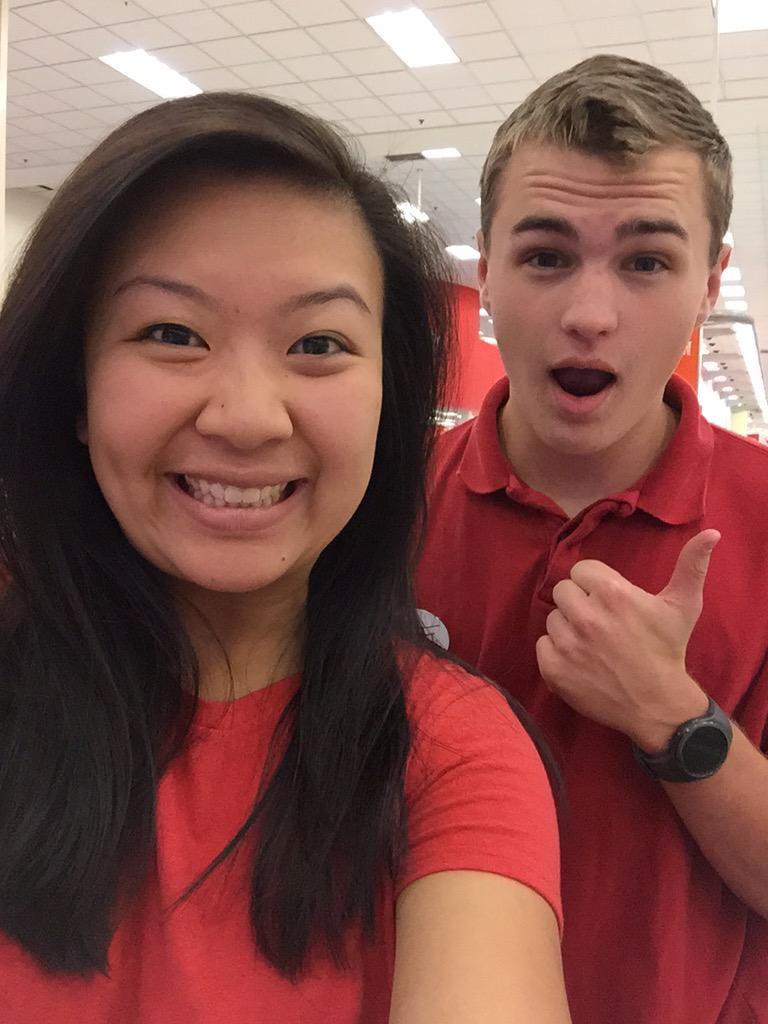 Salesfloor David helped a guest save 5% on a new bike and carried it to her car! #HardLinesPlaysToo #Vibalicious