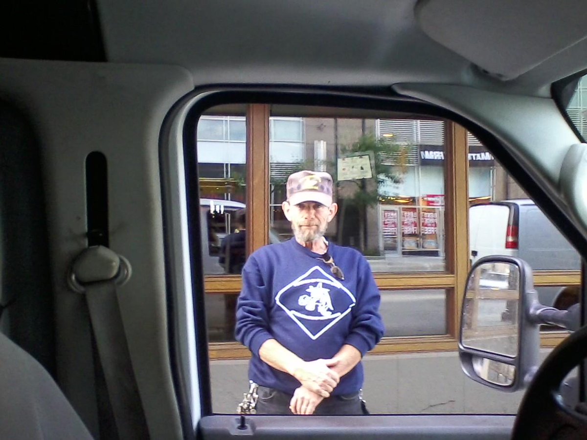 JavaJoeHam5's tweet image. @ohboyrecords Wrote song I think John Prine might like.
Title: "GRANDMAS PLACE". Any suggestions?
Happy B'day, John!!