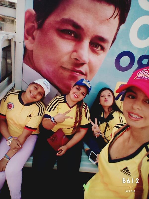 Nena9607's tweet photo. #VamosColombia http://t.co/QSonIwhuLA