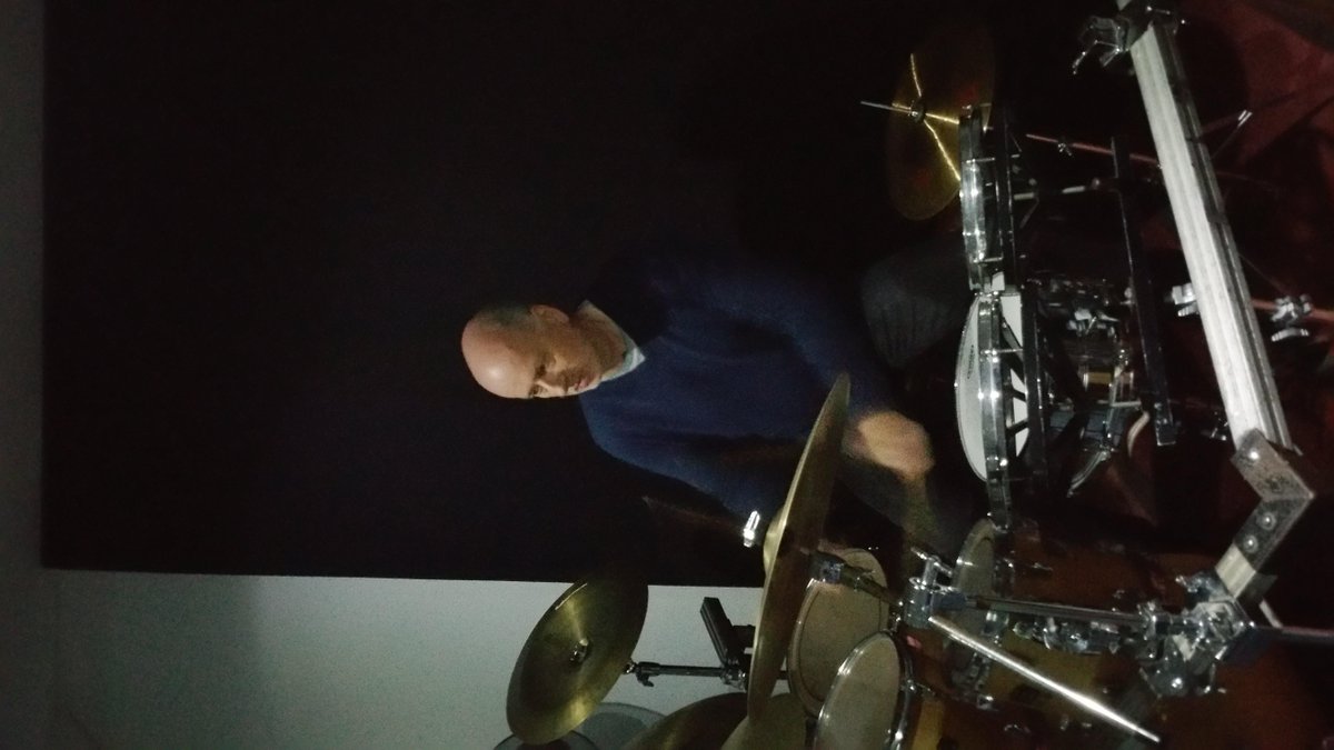 long_earth's tweet photo. Long Earth in Cumbernauld 8.10.15 http://t.co/Ekdd03Fd01