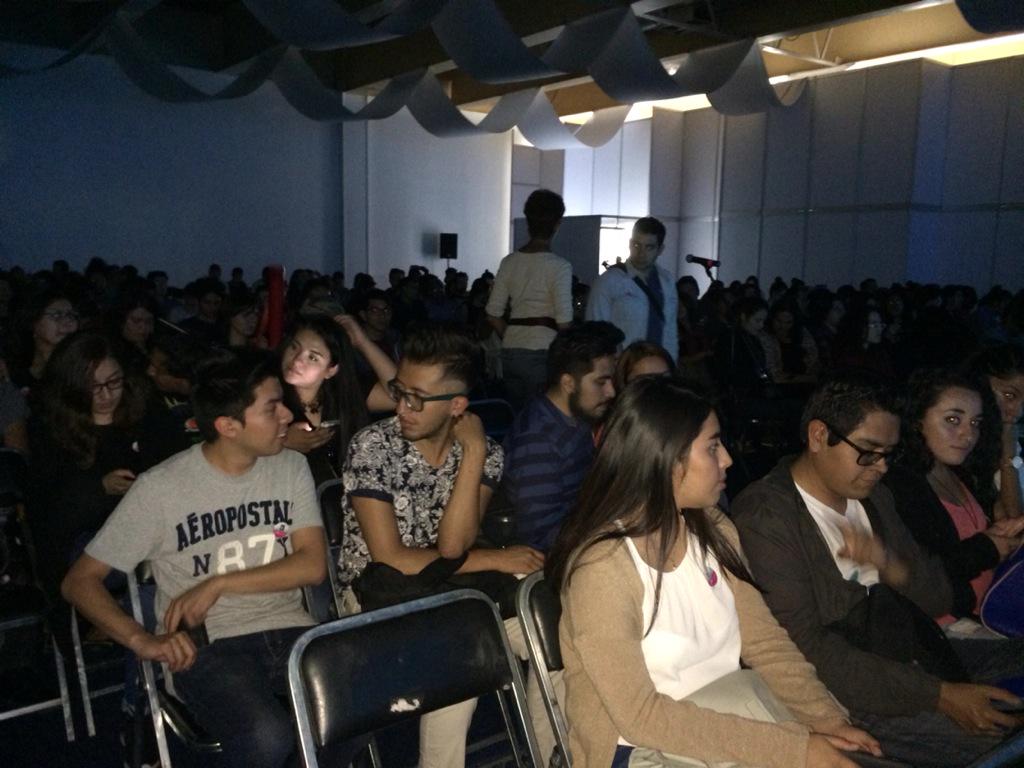 3indesign's tweet photo. En el congreso a! Diseño, a punto de empezar!!! http://t.co/AkVlwMORus