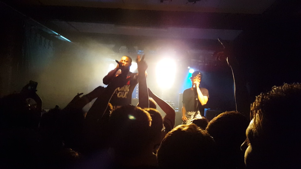 TheRealCMHD's tweet photo. @LethalBizzle and @facefirecamp was madness! Best Night ever. #denchchattour #DenchTour #denchgang #Dench http://t.co/IEEWmtbFSu