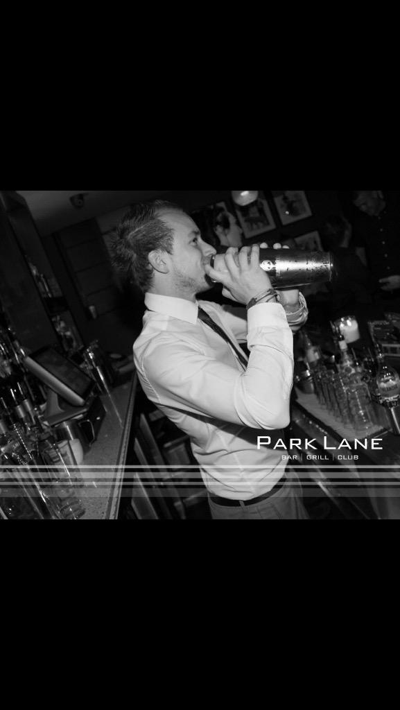 TorbayProbs's tweet photo. when u have to pretend u know how to make a cocktail🍸🍹 http://t.co/kmdql2pFr2