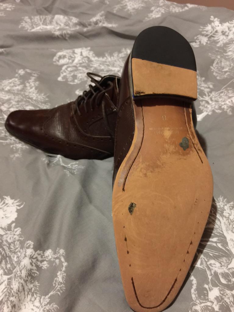 cerneyboy's tweet photo. @riverisland 2nd pair of shoes, where the soles have split in a matter of weeks! Poor quality! #buyanotherbrand http://t.co/SKdmQO0zgG