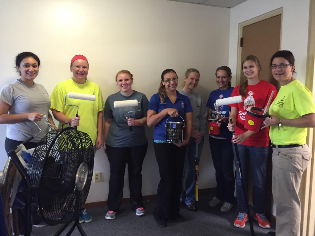 SWCareers_MWD's tweet photo. Women's networking group painting a women's shelter in Milwaukee District. #SWCareers http://t.co/9eodDUZN8O
