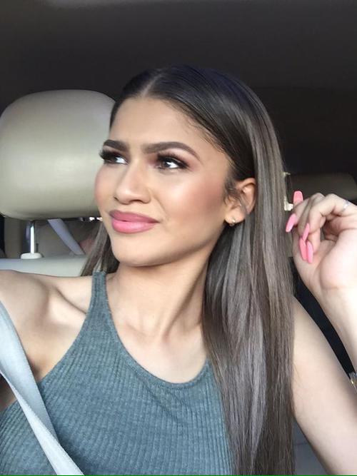 "I'm feeling lonely. Send me some nudes." #ThingsFuckboysSay