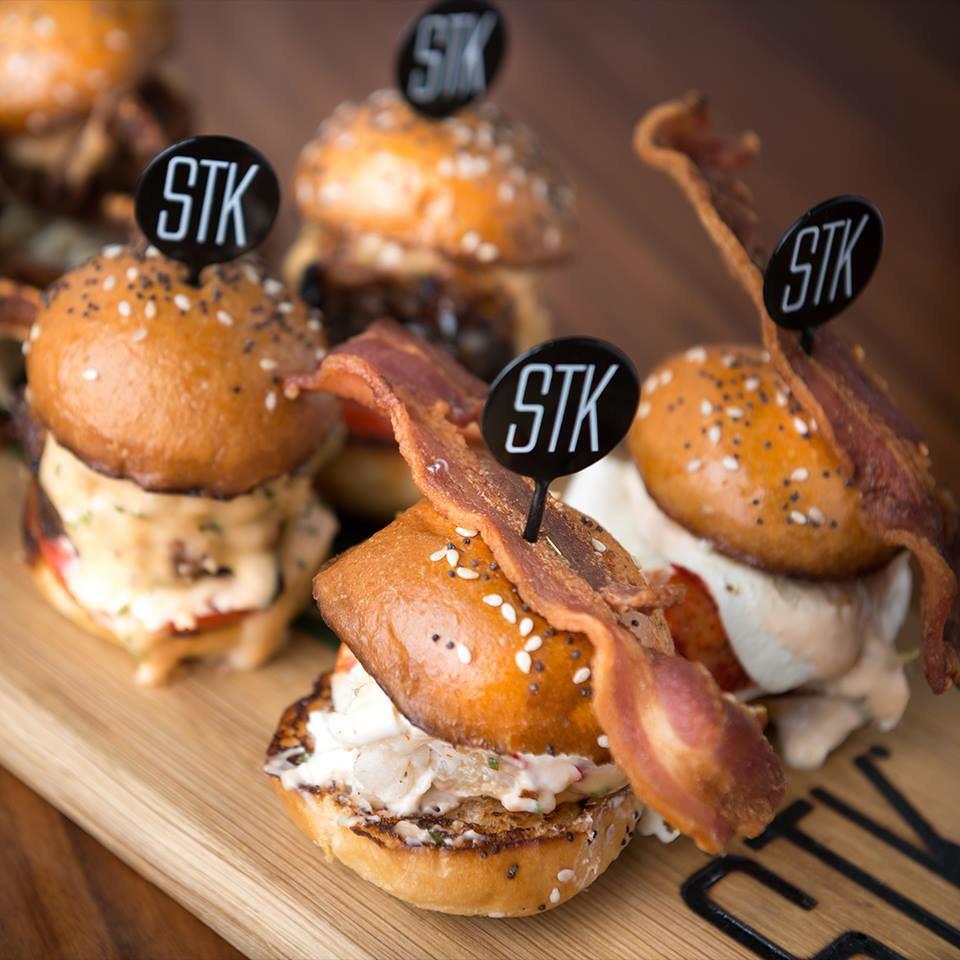 ByblosMilan's tweet photo. STK RESTAURANT MILANO
NYC STYLE IN TOWN
EVENTI/CENE/APERITIVO
INFO RESERVATION
+393381645555 http://t.co/4YV1ICPhiU