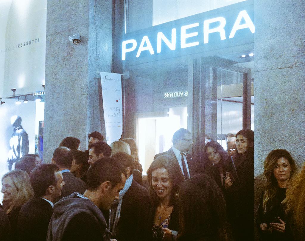 TenutaLuce's tweet photo. Buonasera #Milano, sei davvero splendente stasera! Un piacere essere qui! @PaneraiOfficial http://t.co/Pwf7szZFuM