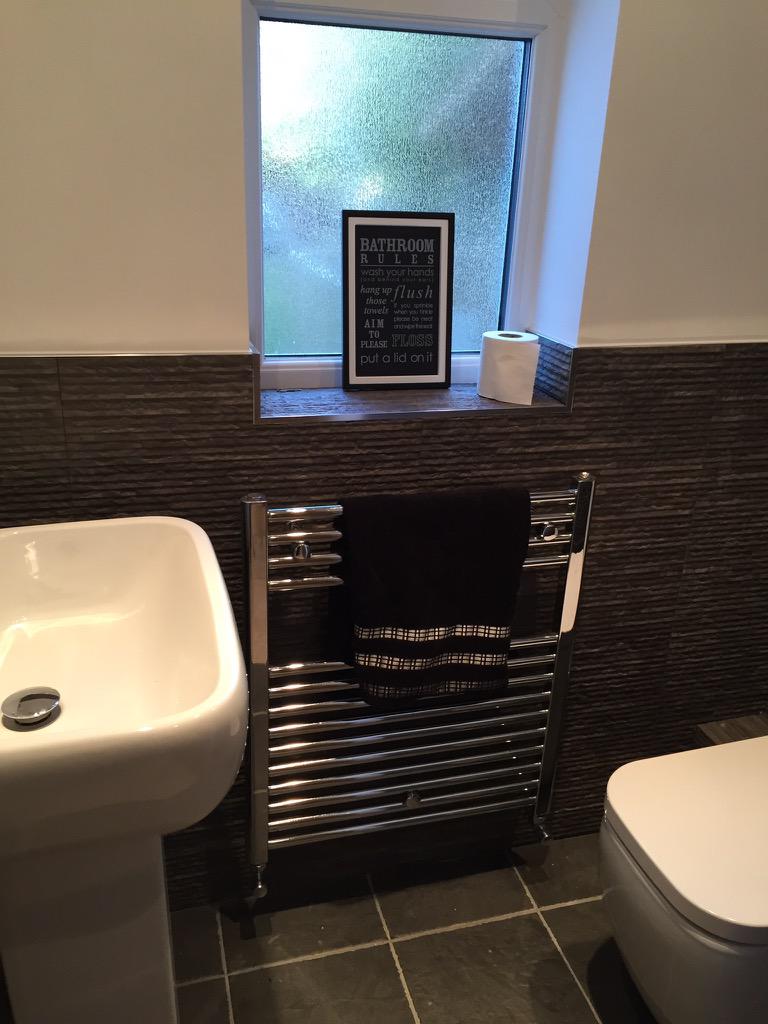 flintshire_home's tweet photo. Another Bathroom supplied by @Huwsgrayflint @Huws_Gray 👍🏻 http://t.co/av5VsOgJpE