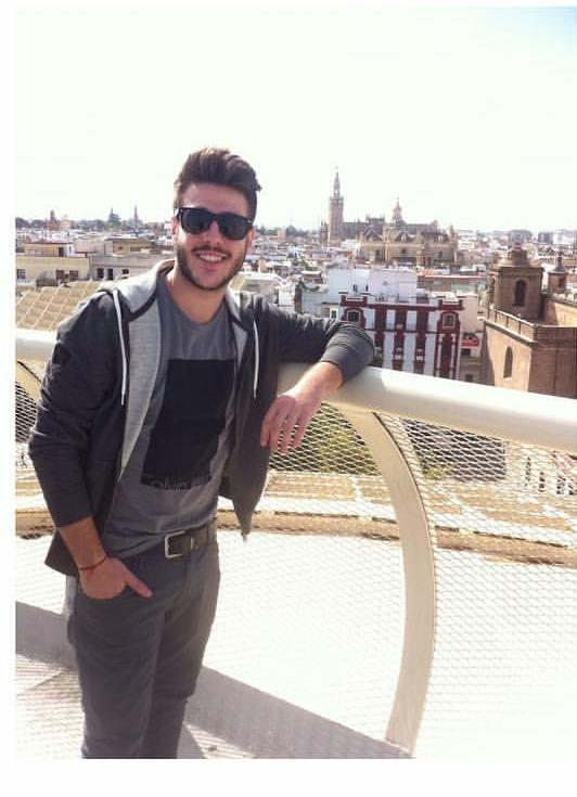 Elenalb8's tweet photo. Que lo vemos mañana!!!!!  😍🙌🙈💕🎤🎶 #ElViajeCórdoba @98saritaOS @albaprj @Miriamet11 http://t.co/mBr3cZ7rm7