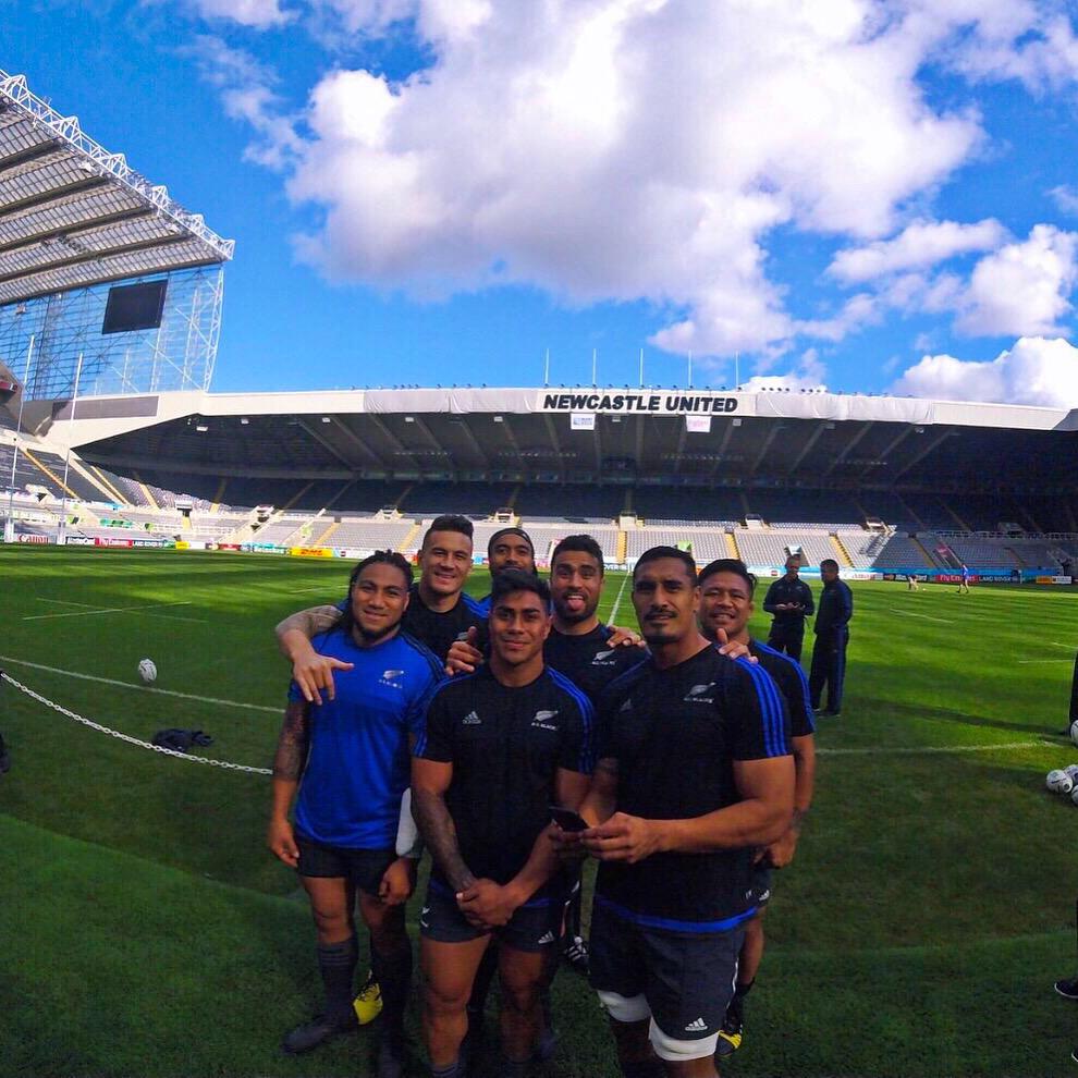 MalakaiFekitoa's tweet photo. Pumped to witness my toko, and Idol @maavelous playing his 100th Test this weekend.What a career. Bloody LEGEND. http://t.co/lXacA36dnd