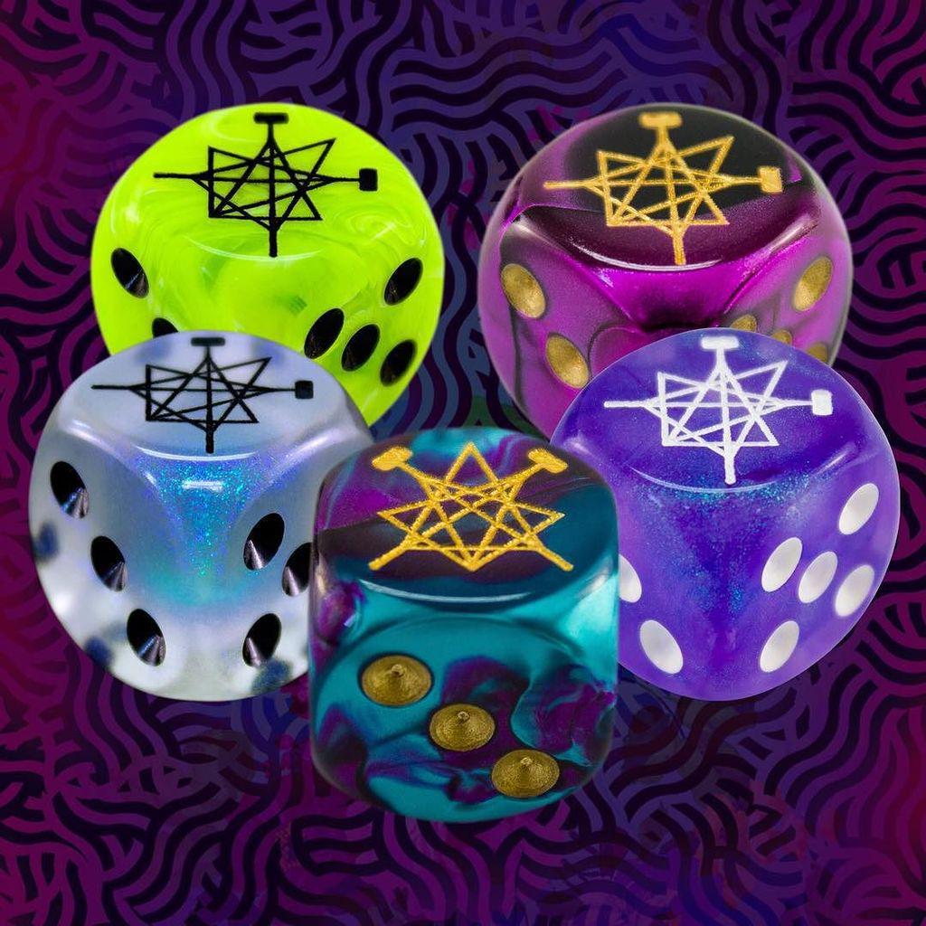 VANDALrgz's tweet photo. It's time for THREES! Looking for DICE? Look no further. VANDALrgz has your back! These ar… http://t.co/auTGknbeCX http://t.co/3xTmOOlVOV