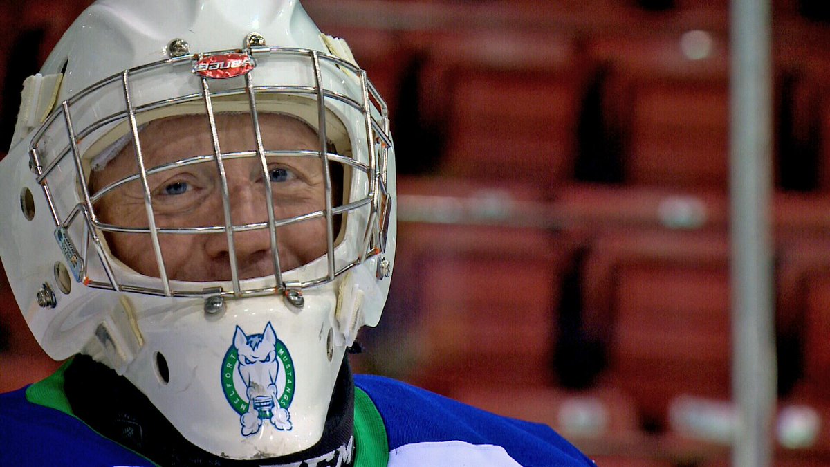 Is that <a href="/JeffRogstadCTV/">Jeff Rogstad</a> in net for the Melfort Mustangs? Uh oh.
Watch CTV News tonight for Hometown Tour. #CTVHTT