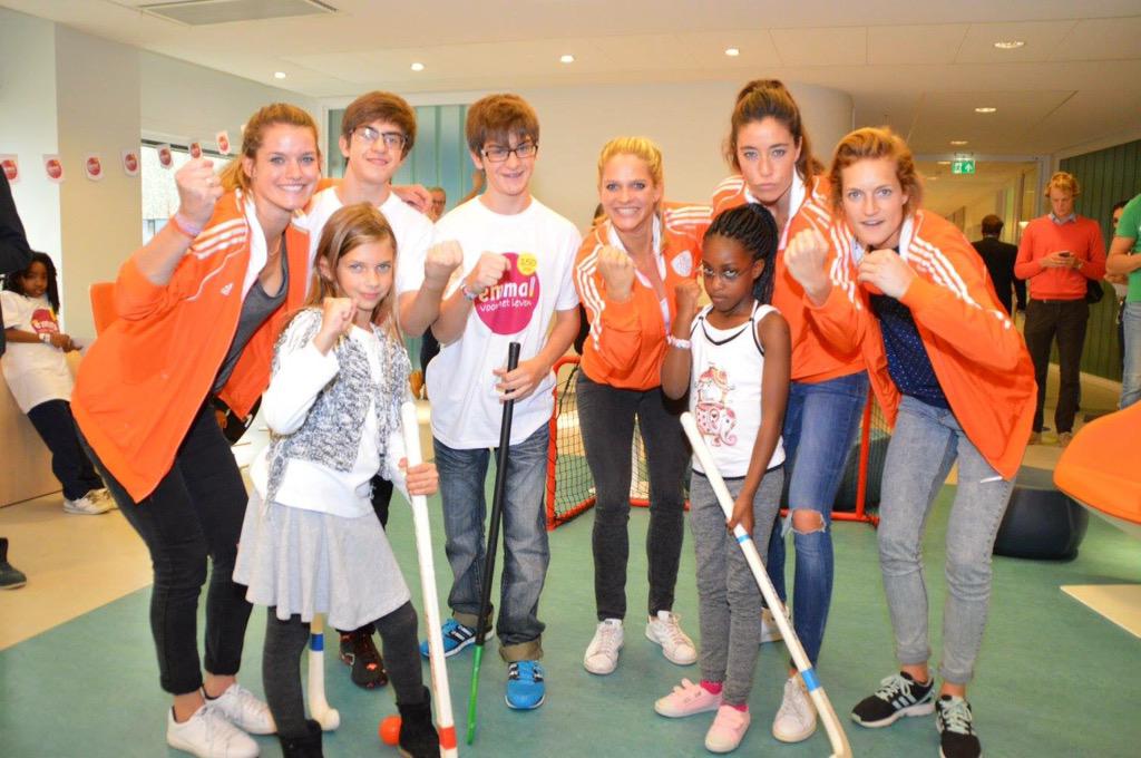 martie08's tweet photo. Nog meer foto's van de opening van het Emma kinderziekenhuis? Zie: http://t.co/APc5Miyh8C #emma150jaar @hockey_nl http://t.co/oGAJAc5VBz