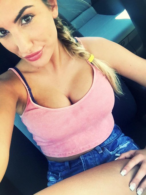 Enjoying this beautiful weather ☺️☀️? so happy my cold is almost gone! http://t.co/fFutTeOn6c