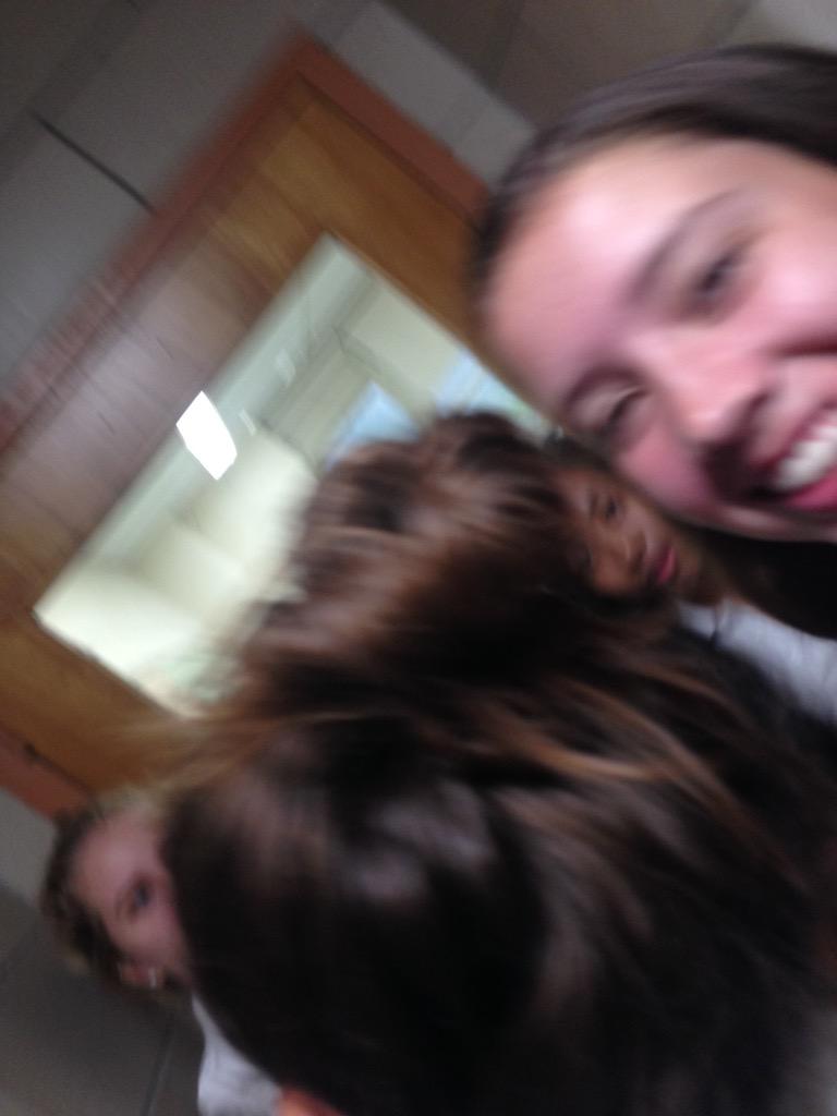  Jackie Collins!!!! Happy birthday (again) I you gal. Have a great bday !!!! 