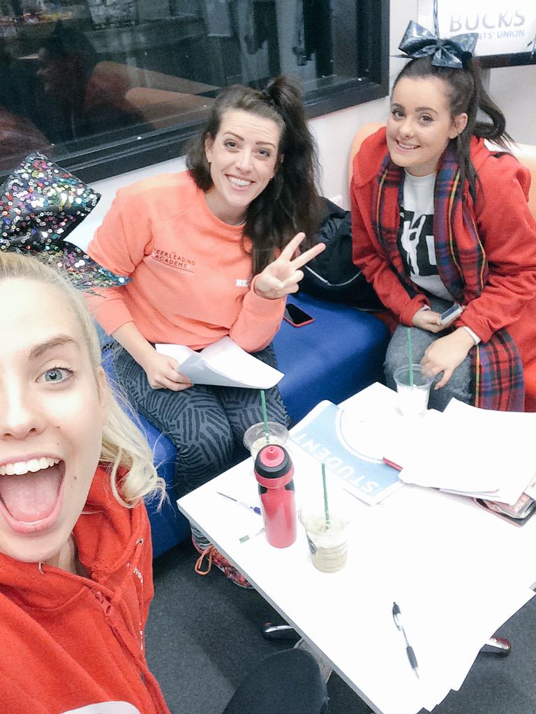 BNUSwans's tweet photo. THATS THE 2015-16 SQUADS DECIDED UPON. WE ARE SO EXCITED FOR THE UP AND COMING YEAR WITH YOU ALL. #letsgoswans #honk http://t.co/1TCSnmIotP