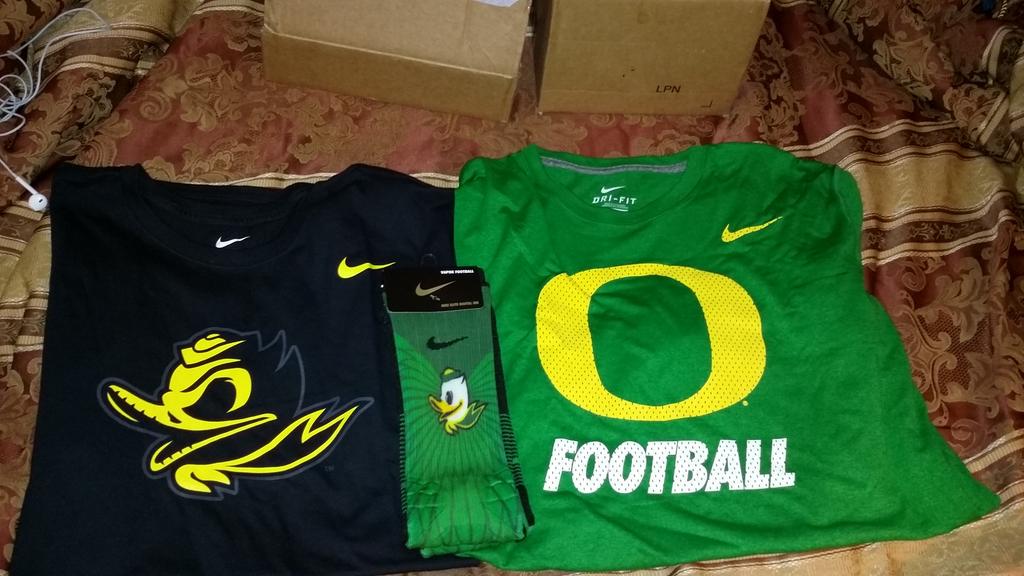 siracchapman's tweet photo. My order Eugene to Atlanta n less than 3 days #WTD today was a good Day #howigameday thanks @Nike.com http://t.co/bUPXb3hgEG
