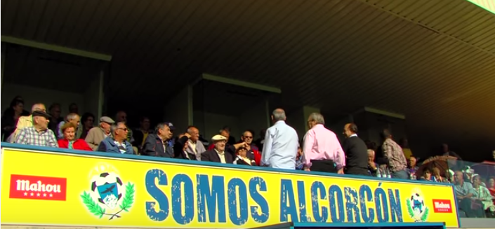 AD_Alcorcon's tweet photo. VIDEO | Así fue nuestra jornada matutina de homenaje a nuestros mayores #SemanaDelMayor 
https://t.co/jsdW5EiYZK http://t.co/K9mBrDkRCK