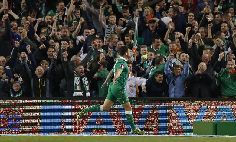 Squawka's tweet photo. Shane Long celebrating firing the Republic of Ireland ahead vs. Germany. http://t.co/JrJb5KSQRR
