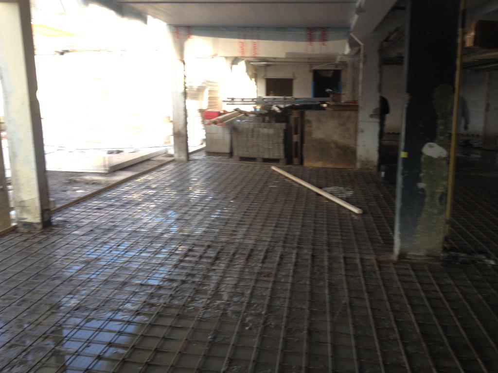 KBGprojecten's tweet image. Op de bestaande vloer wordt morgen een druklaag gestort..we starten met storten om 12:00 vanaf de Karel Doormanlaan.