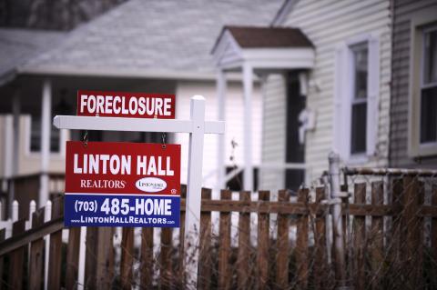 NBCNews's tweet image. 'Zombie foreclosures,' the bane of the housing crisis, have largely vanished nbcnews.to/1jdZLik