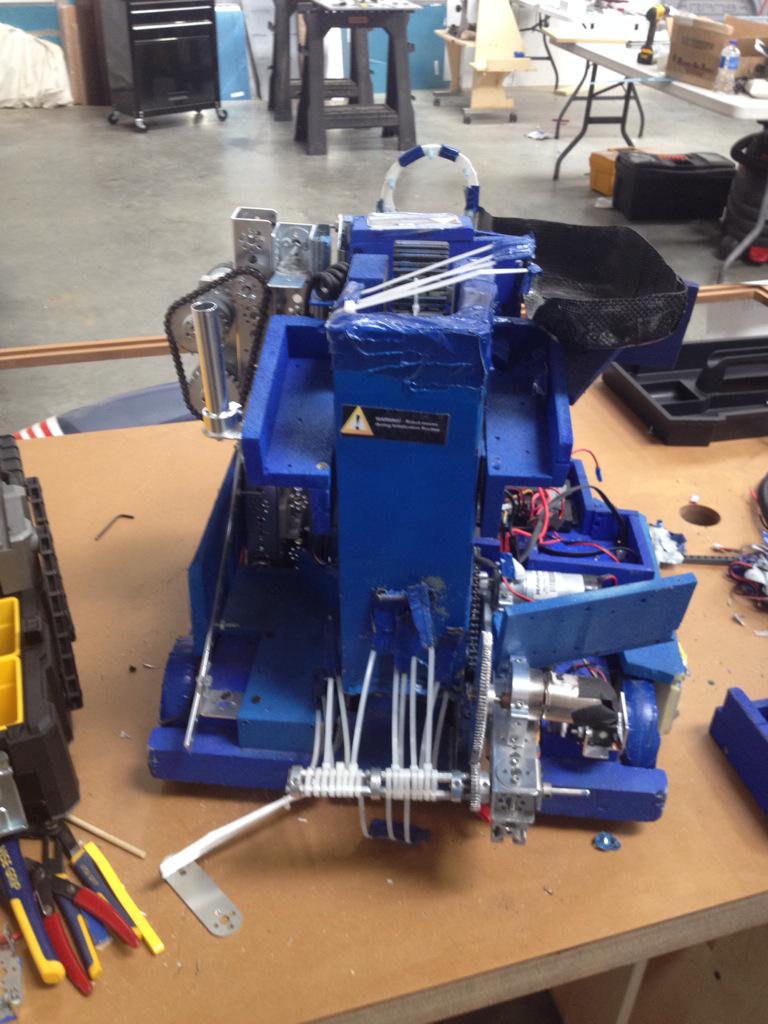 So it begins. Taking apart last years not for parts😭 hope the remains serves us well