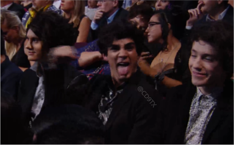 OyeVillalpando's tweet photo. #OvInforma #LAMAsCD9 #ElCodigoSeDescubrio
@CD9TX
↬Cαfeínα
http://t.co/gKMMGKbmxb