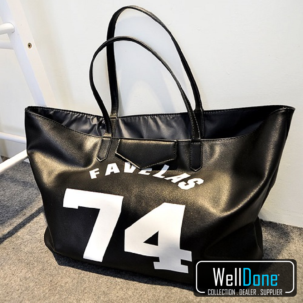 WDWellDone's tweet image. Code : WD0017SW
Colour : Black
Material : PU Leather
Size : H31xBL39xUL48xD17cm
Weight : 900 grams
Price : IDR157.000
