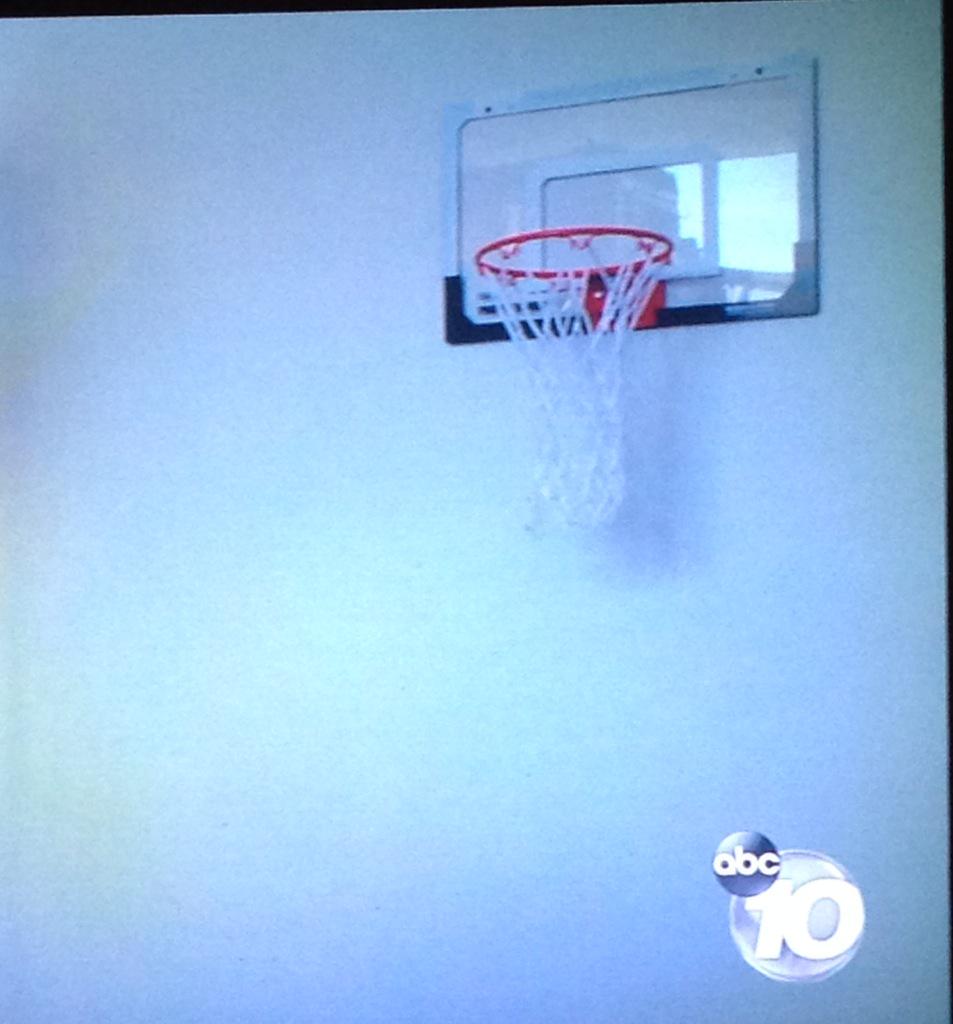 jamiecassidy12's tweet photo. Always fun to see @SKLZ products on TV. Saw the pro mini hoop on ABC Fresh off the Boat!! #preparetobeready http://t.co/RdgZY08y9F