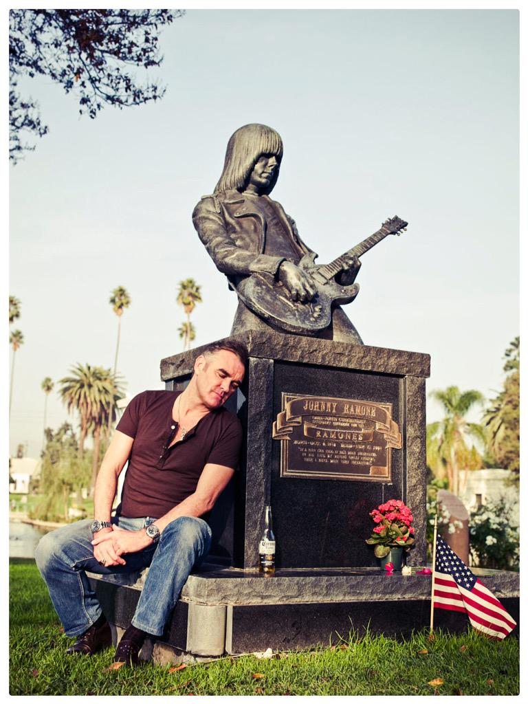 Morrissey visiting Johnny Ramone. Happy Birthday Johnny! RIP: Rest In Punk!     