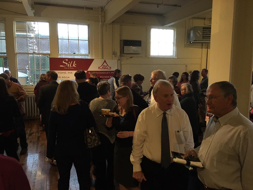BeHolyoke's tweet photo. We're here at @GatewayCityArts until 8! Stop by! #BeHolyoke http://t.co/RY0IxVCyTH