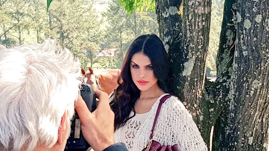 bernardipaloma's tweet photo. Chega por hoje pessoal! #Job #Exausta #MasFeliz 🙌🏻📷✨📷✨🙌🏻  #BoaNoite http://t.co/Ixwxd39Kqz