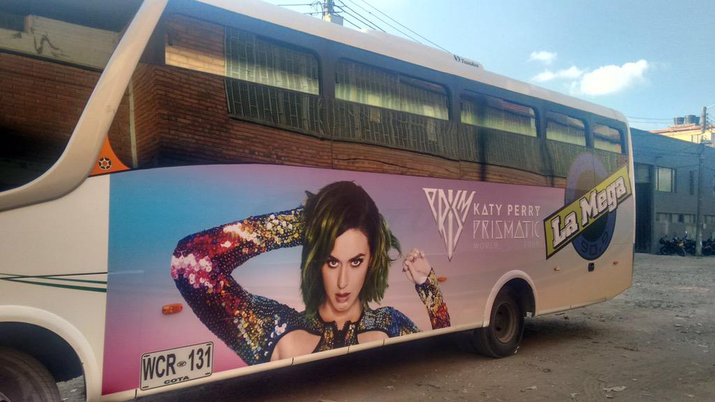 Katy Perry >> The Prismatic World Tour - Página 9 CQ1FtvPWoAEpJp-