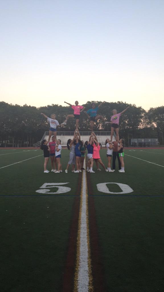 woguejvcheer's tweet photo. Fun and productive practice!! Keep it up 😀💙 http://t.co/0QgI21LULn
