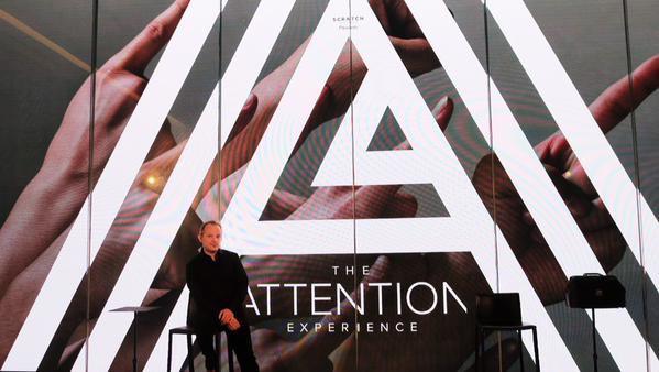 ApolloRobbins's tweet photo. It's not what you look at that matters... It's what you SEE @viacom #attentionexperience http://t.co/uoEfMXqdIx