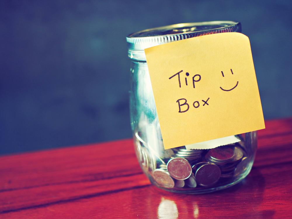 socialmedia2day's tweet photo. Need #SMM tipsheets? We've got em: http://t.co/zH5PMM55ig http://t.co/uwnDAQZKya