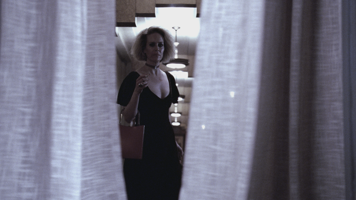 AHSFX's tweet photo. Tell Sally you love her... #AHSHotel @MsSarahPaulson http://t.co/2N0F16GcTJ