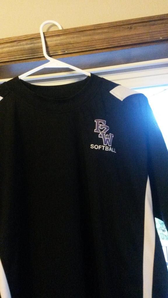 Zerr_FZW's tweet image. Yep, I am going to wear FZW softball gear tomorrow.  #LoveThisTeam #LoveThisProgram