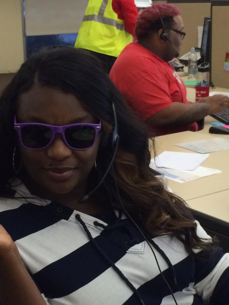 sd9385's tweet photo. @mrklass05 @Myesha_Mye @teejaymemteam @Memphis_CC #CustomerServiceWeek http://t.co/2QETSYeysv