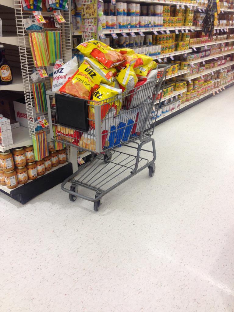 baconacid's tweet photo. I hope no one takes my cart while I go to the bathroom http://t.co/fbVuNro9xK