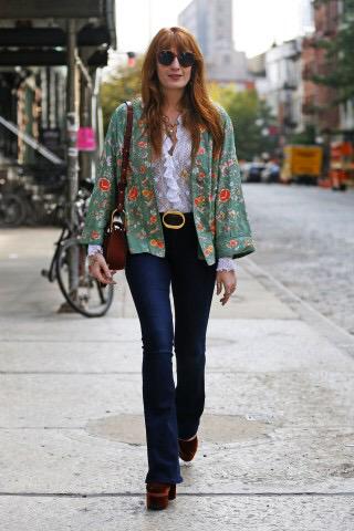 Florence Updates on Twitter: "Florence Welch steps out wearing flared jeans  and a flowery jacket in New York City! 😍 http://t.co/h8jxjVCJva" / X