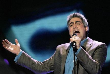 10/7: Happy 39th Birthday 2 singer Taylor Hicks! 2006 American Idol winner! Stage+TV!  