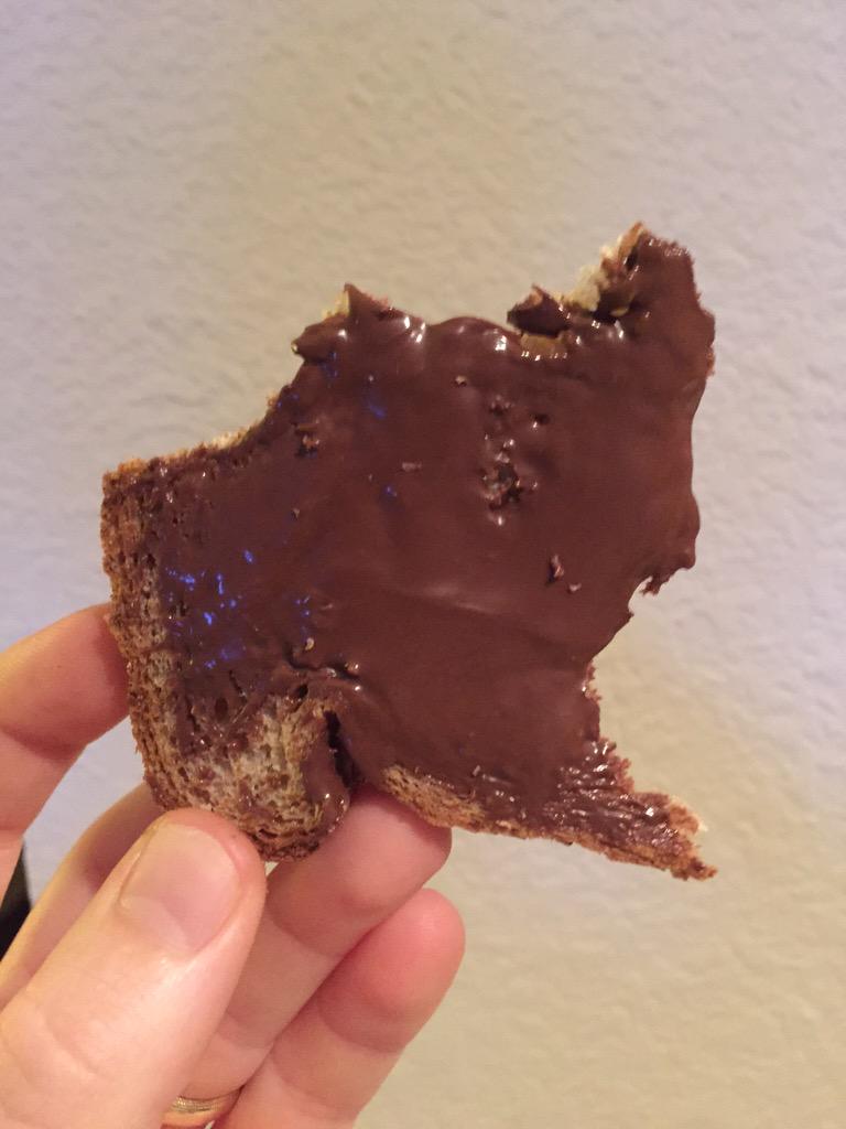 KiddManroom's tweet photo. #Nutella addiction is real. #intervention (@elenadavies) http://t.co/zHU0A4Dqjk