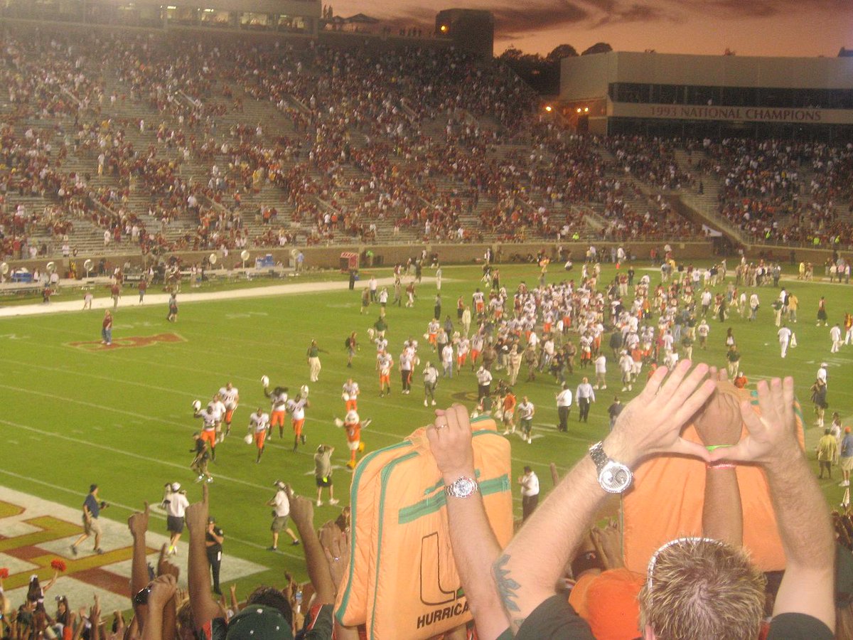 JustinFezz's tweet photo. This is what I want to see at the end of the game Saturday night  #emptyDoak http://t.co/u67ezkje7H