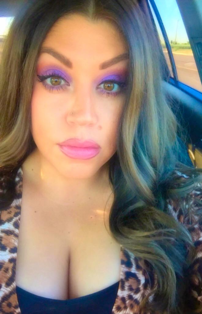 Houston_Carmen's tweet image. Nothing else helps me identify with my brown side quite like lipliner does hah 👄 #odale #leanlikeacholo #purp #geazy