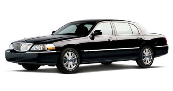 mylimorides's tweet photo. On-demand airport car service in Vancouver BC, Book now 604-999-9025 #airportcarservice #VanCity #limoapp #cheaplimo http://t.co/2penTx6Jxa